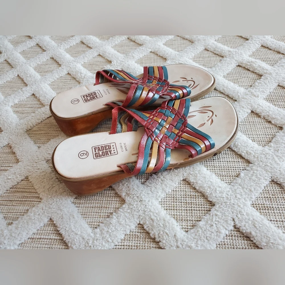 Rare Vintage 90's Y2K Faded Glory Multi Color Leather Sandals Size 9 Boho Chic